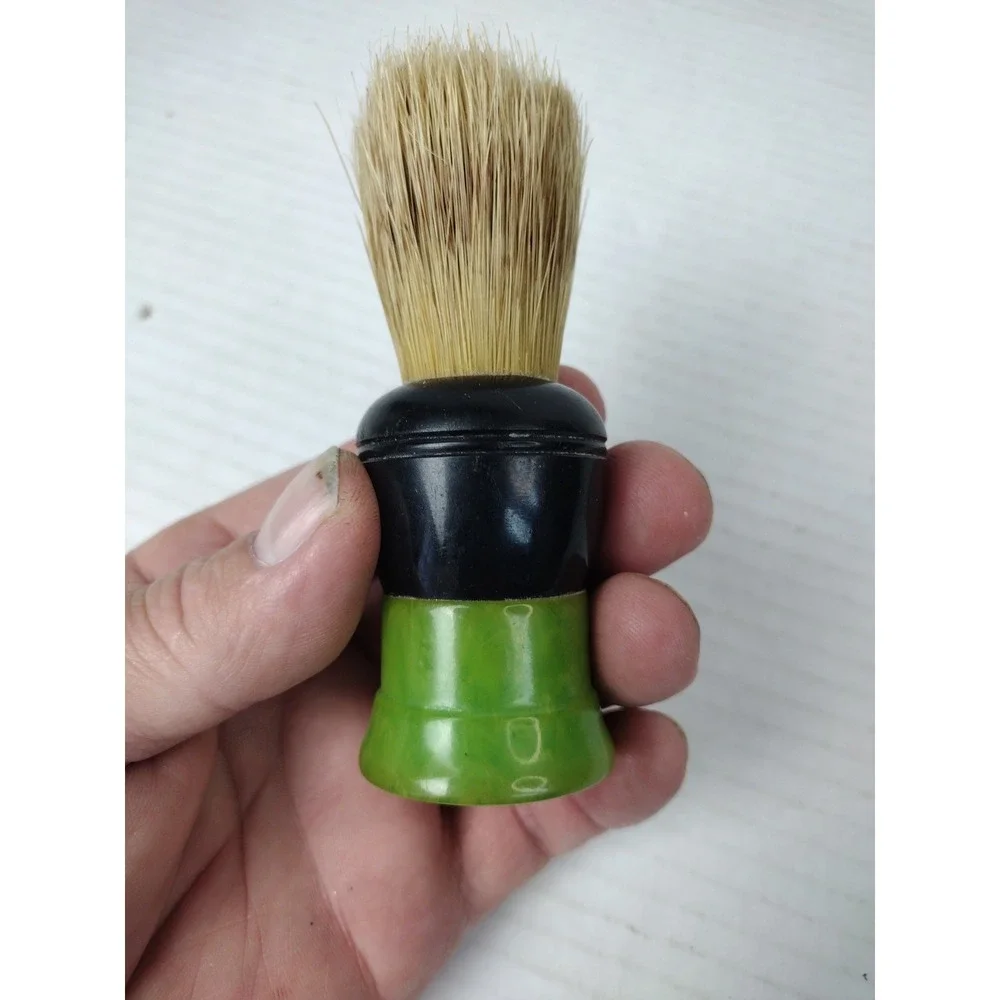Vintage Ever Ready 200 shaving brush with rubber green Catalan Bakelite handle